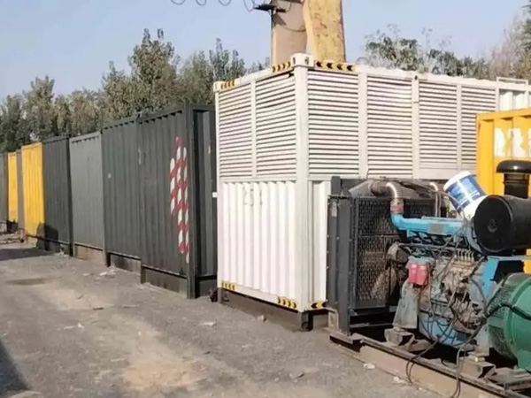 澧县200KW柴油发电机机组每小时油耗是多少?